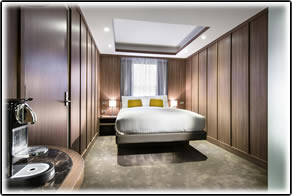 Hougoumont Hotel