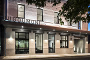 Hougoumont Hotel